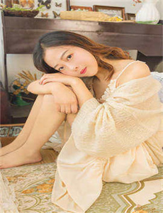 《wwwpaipai-小嫩妇里面又嫩又紧》