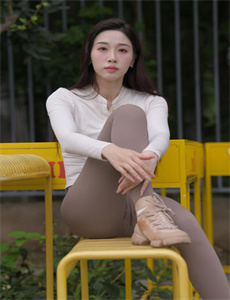 《儿子懆妈妈的小说-国模小黎吧》